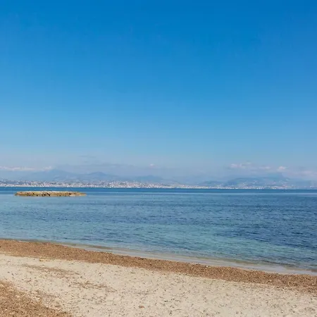 Cute Beachfront In The District Of Salis, Apartment